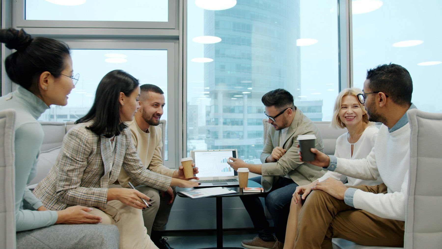 Définir un nouveau CRM dans deux pays, un entretien à la fois